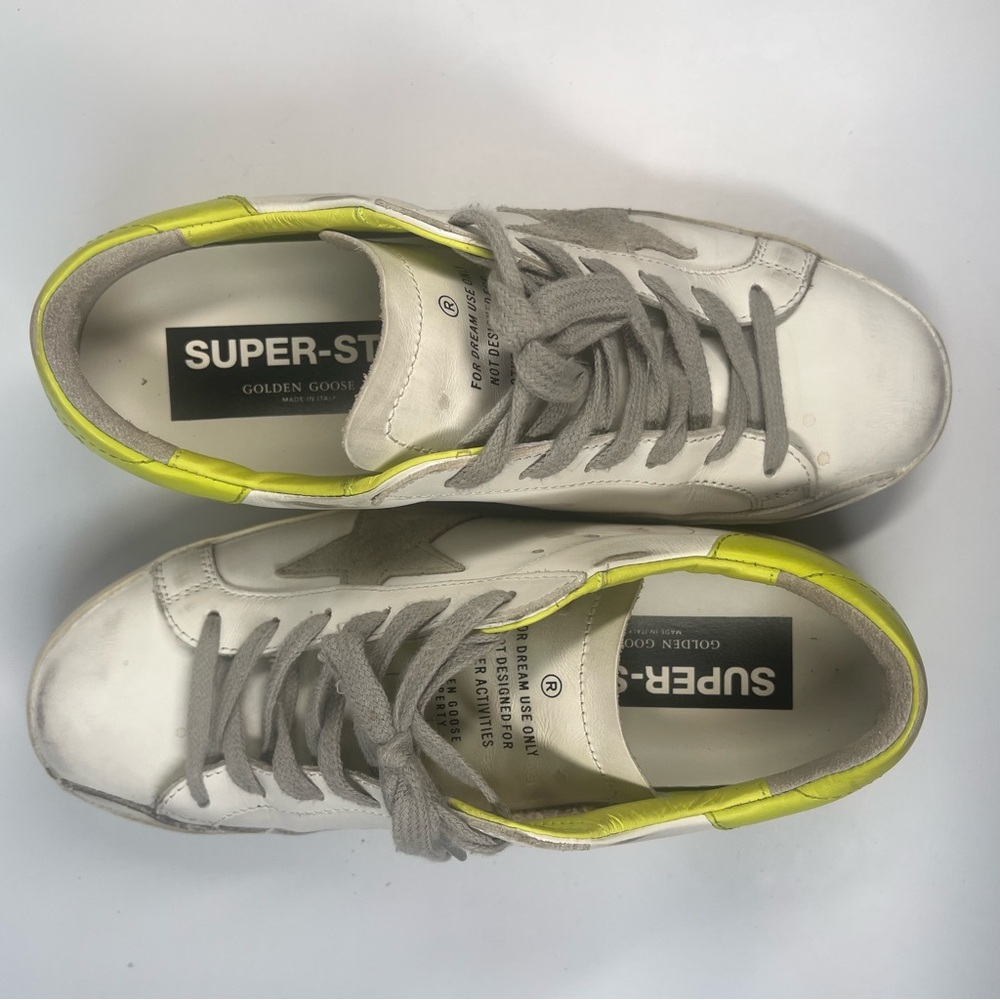 GOLDEN GOOSE Superstar Distressed Leather Sneaker white/lime green - Picture 10 of 16